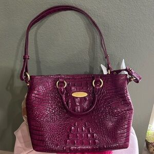 Brahmin handbag burgundy. Pre- owned
